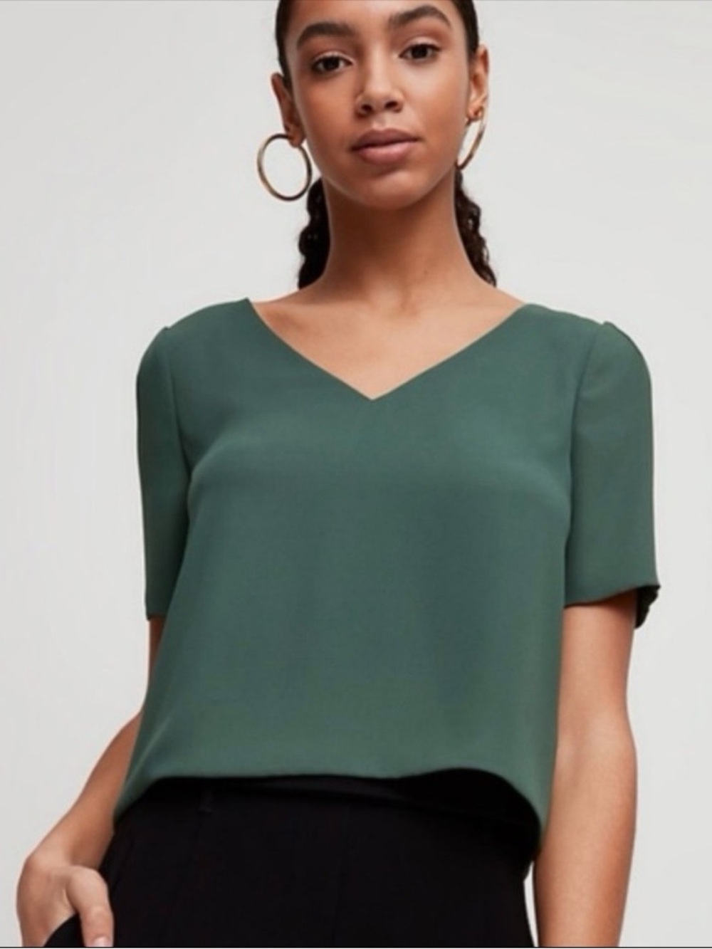 Babaton Aritzia Randy Cropped V-Neck Short Sleeve Blouse - Size S - 0041